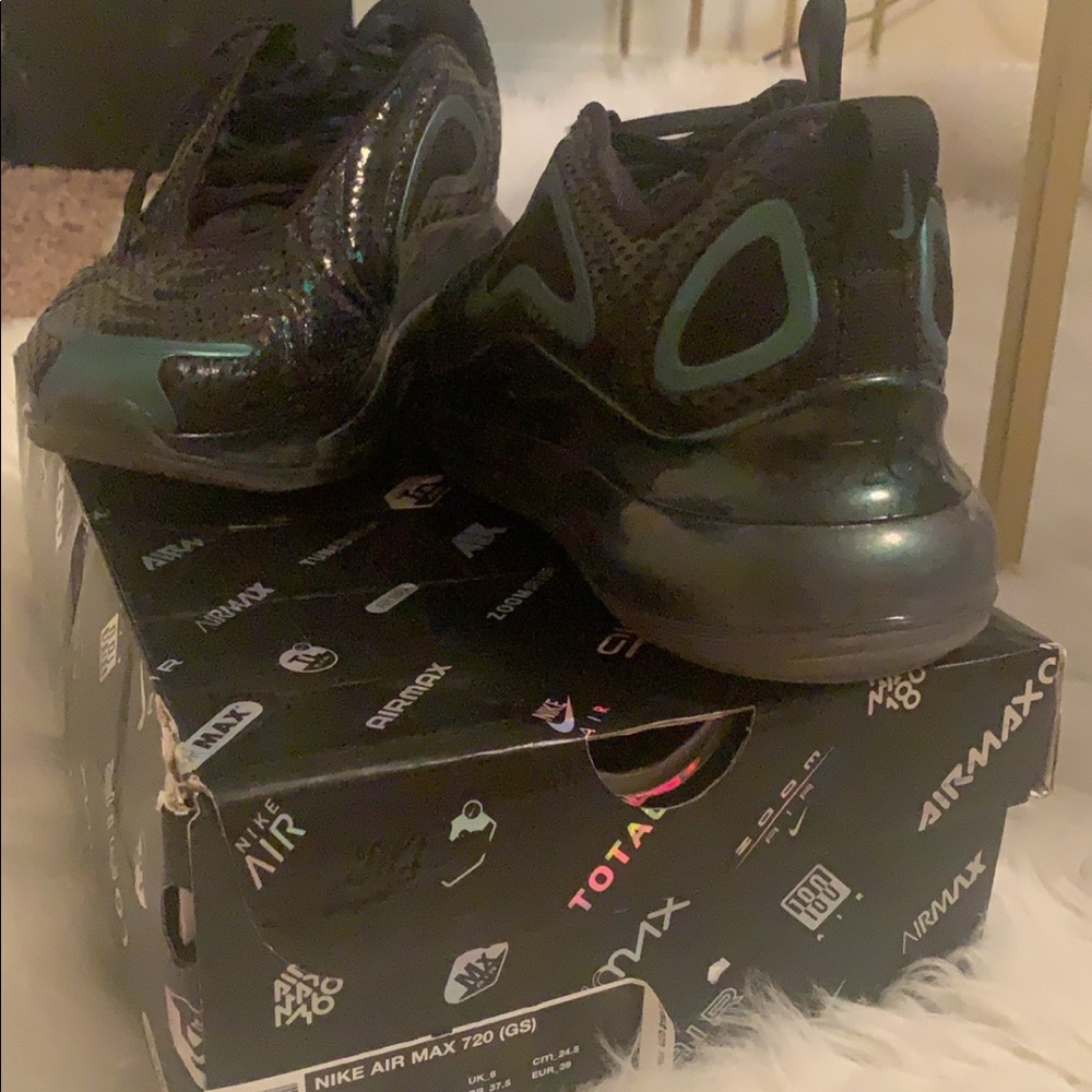 Nike Air Max 720